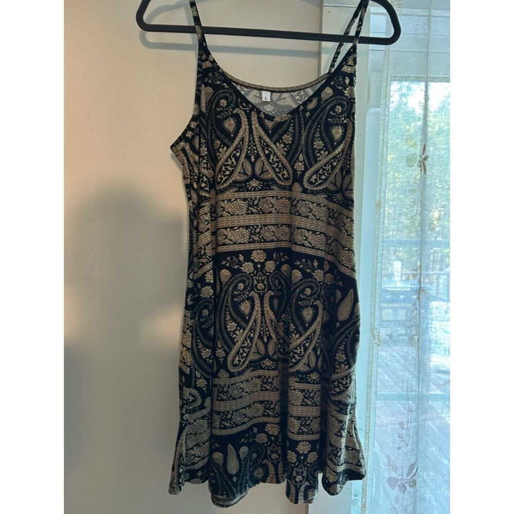 NWOT Women’s L Black Tan Paisley Sleeveless Swing Dress Boho Print